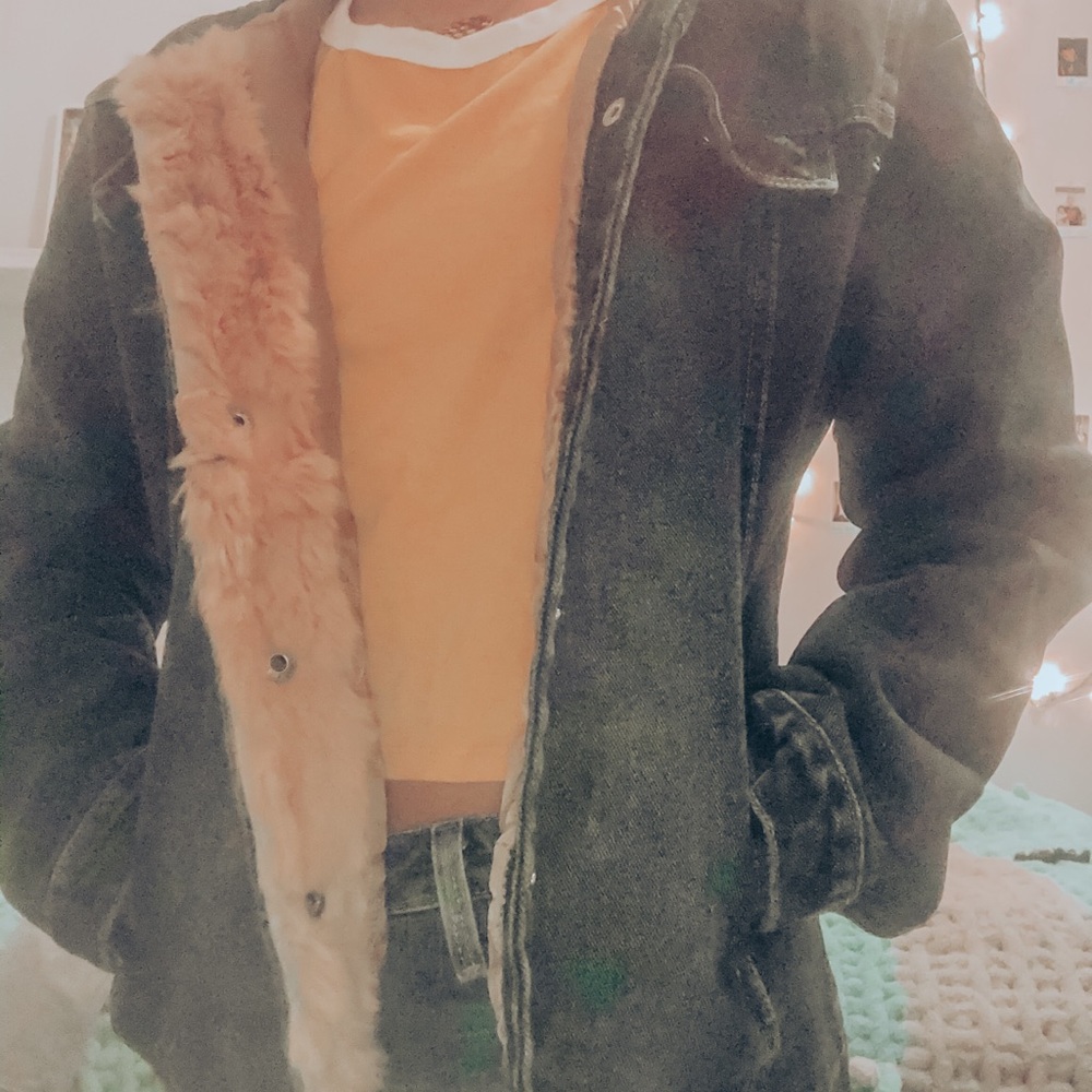 would anyone buy this for some money??